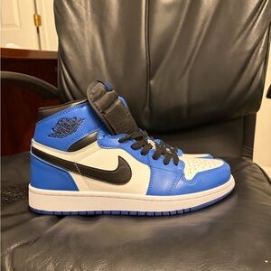 Mens Jordan 1 Mid Royal Sneakers